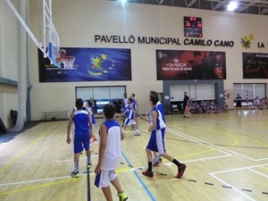 El Campus de Basket VIDIMIRI se desarrolla en el Pabellón Municipal