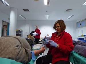 La Nucía fue solidaria un mes más para donar sangre, a pesar de las fuertes lluvias