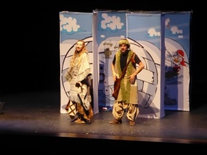 Forum Theatre & Education representó "Igloo" ayer en l'Auditori
