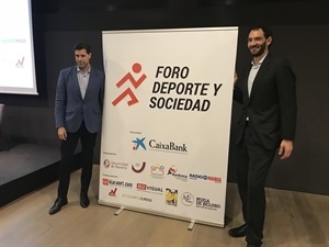 Jorge Garbajosa, presidente de la Federación Española de Baloncesto y Raúl Chapado, presidente de la Federación de Atletismo.