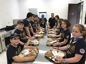 Los Scouts de La Nucía han estrenado también la cocina del Albergue del CEM Captivador