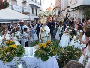 La procesión de Corpus Cristi a su llegada a la Plaça Major
