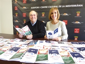 Pedro Lloret, concejal de Cultura, y Mª Jesús Jumilla, concejala de Juventud en la presentación del Nadal infantil cultural