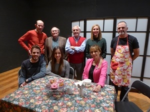 Los actores y director de la obra junto al director de l´Auditori, Francesc Sempere y los concejales Pedro Lloret y Gemma Márquez