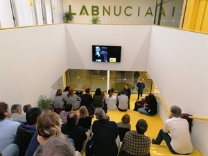 El Lab_Nucia es un espacio para la formación y el coworking, que sirve de "lanzadera" a los emprendedores nucieros