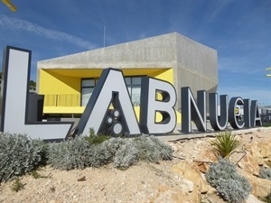 El Lab_Nucia es un edificio municipal del Ayuntamiento de La Nucía