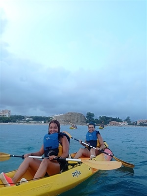 El "Kayak bajo la luna" se realizó en la playa Paradís de la Vila Joiosa